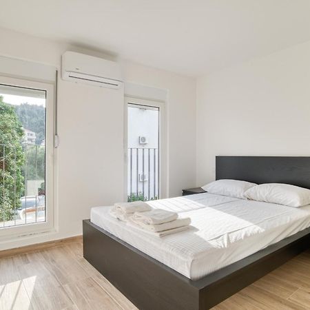 Sm Beach Residence Petrovac Kültér fotó