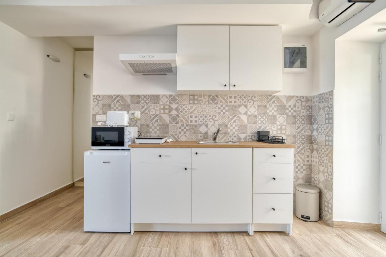 Sm Beach Residence Petrovac Kültér fotó