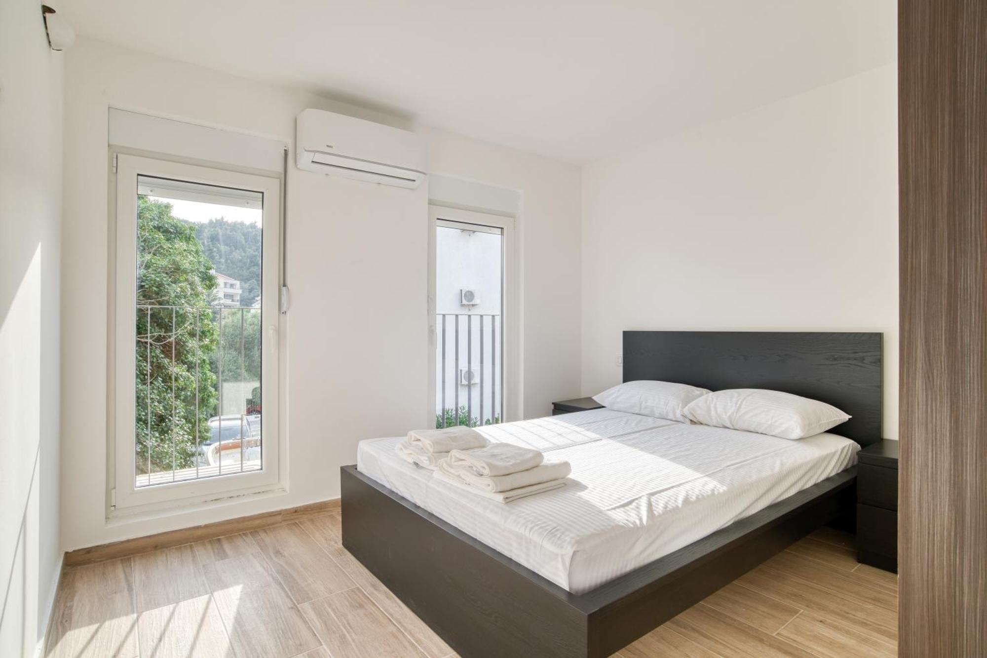 Sm Beach Residence Petrovac Kültér fotó